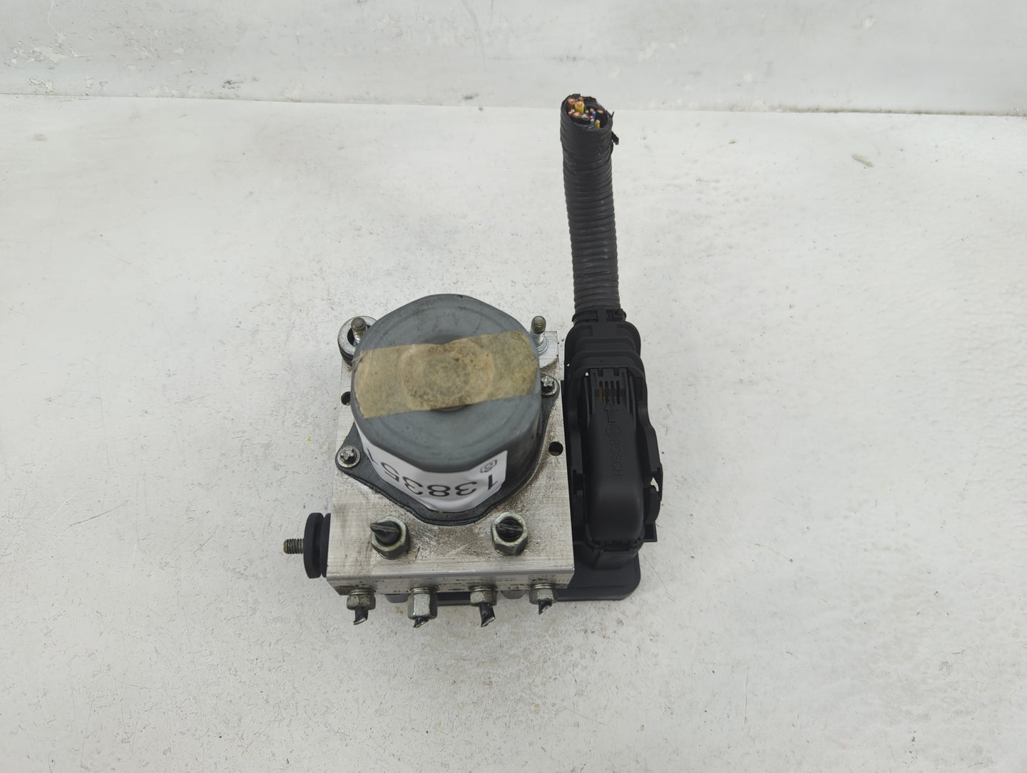 2014-2015 Nissan Rogue ABS Pump Control Module Replacement P/N:476604BA0A Fits Fits 2014 2015 OEM Used Auto Parts - Oemuseda