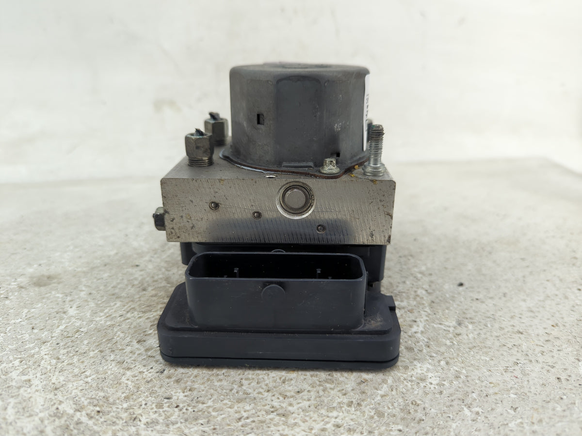 2015-2016 Nissan Rogue Anti-Lock Brake ABS Pump Module Actuator OEM P/N:269 620 47660 5HA0A Fits Fits 2015 2016 OEM Used Aut