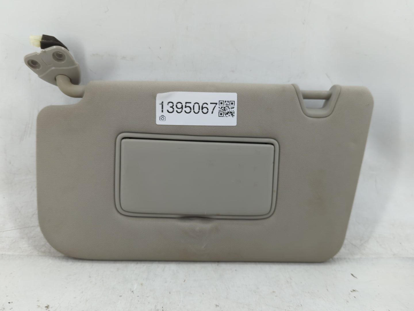 2014-2017 Nissan Rogue Sun Visor Shade Replacement Driver Left Mirror Fits Fits 2014 2015 2016 2017 OEM Used Auto Parts - Oe