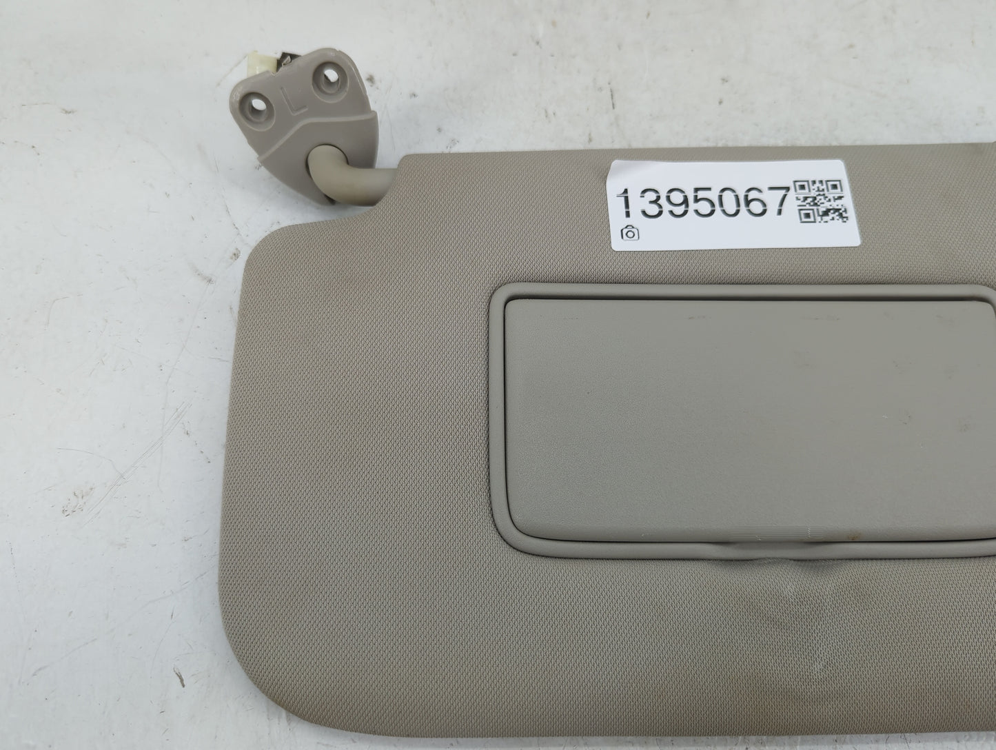 2014-2017 Nissan Rogue Sun Visor Shade Replacement Driver Left Mirror Fits Fits 2014 2015 2016 2017 OEM Used Auto Parts - Oe