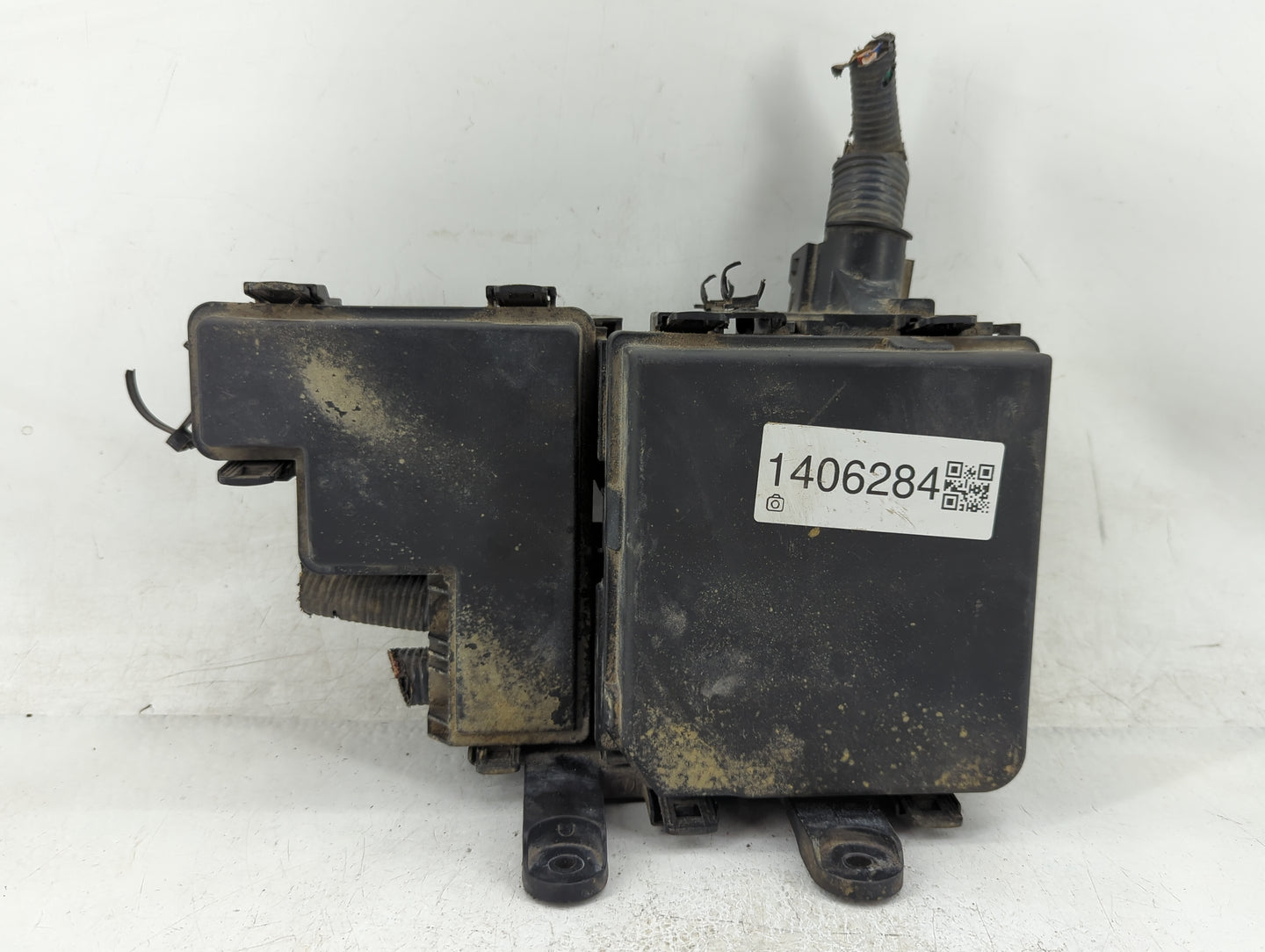 2014-2016 Nissan Rogue Fusebox Fuse Box Panel Relay Module P/N:24382 4BA0A Fits Fits 2014 2015 2016 OEM Used Auto Parts - Oe