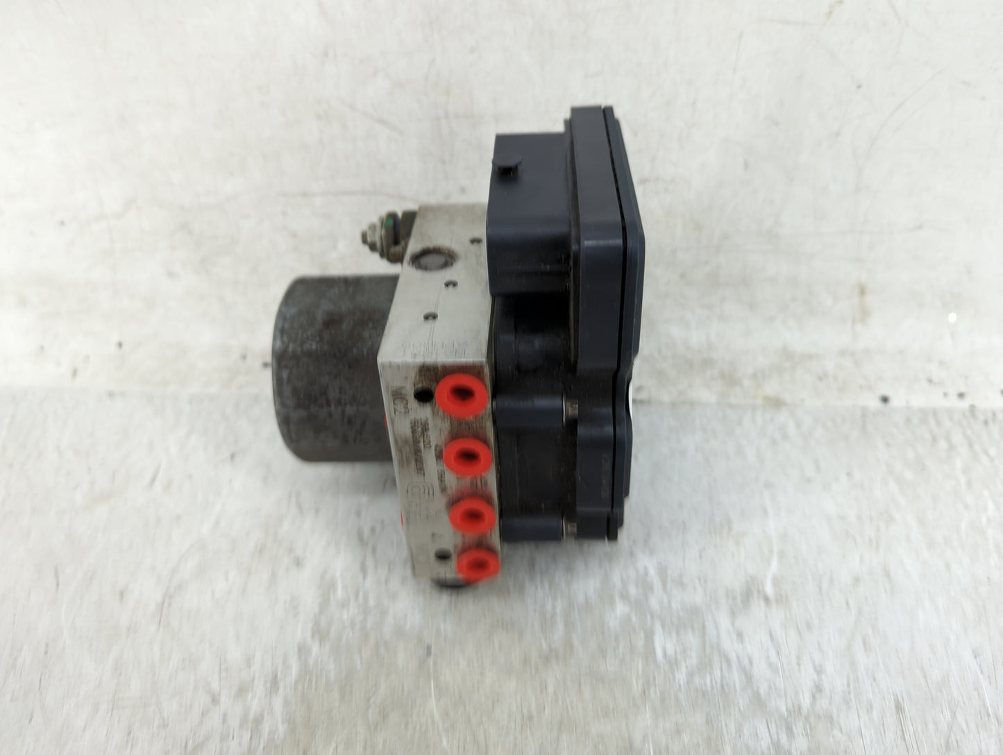 2014-2015 Nissan Rogue ABS Pump Control Module Replacement P/N:47660 5HA0A Fits Fits 2014 2015 OEM Used Auto Parts - Oemused