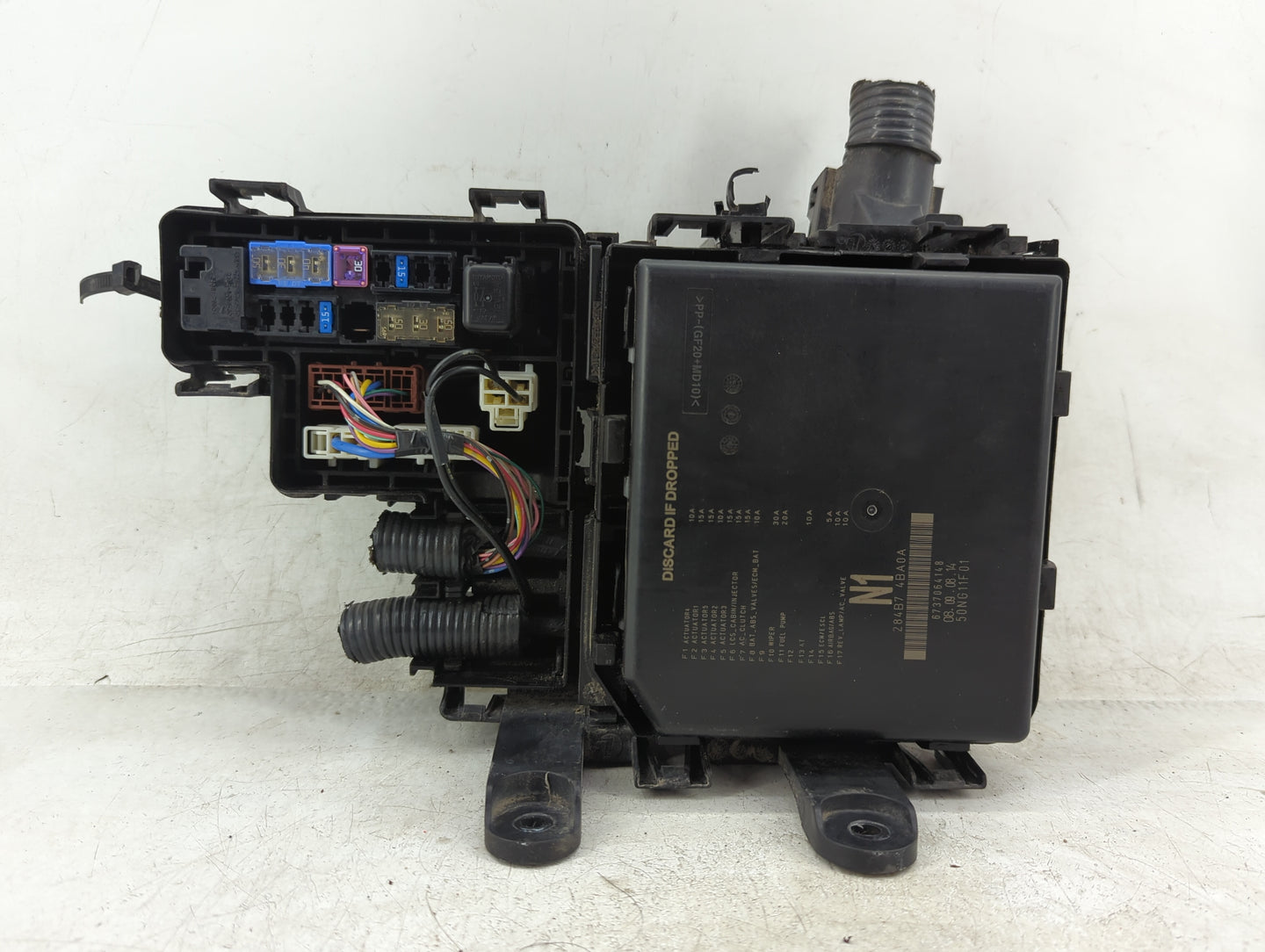 2014-2016 Nissan Rogue Fusebox Fuse Box Panel Relay Module P/N:284B7 4BA0A Fits Fits 2014 2015 2016 OEM Used Auto Parts - Oe