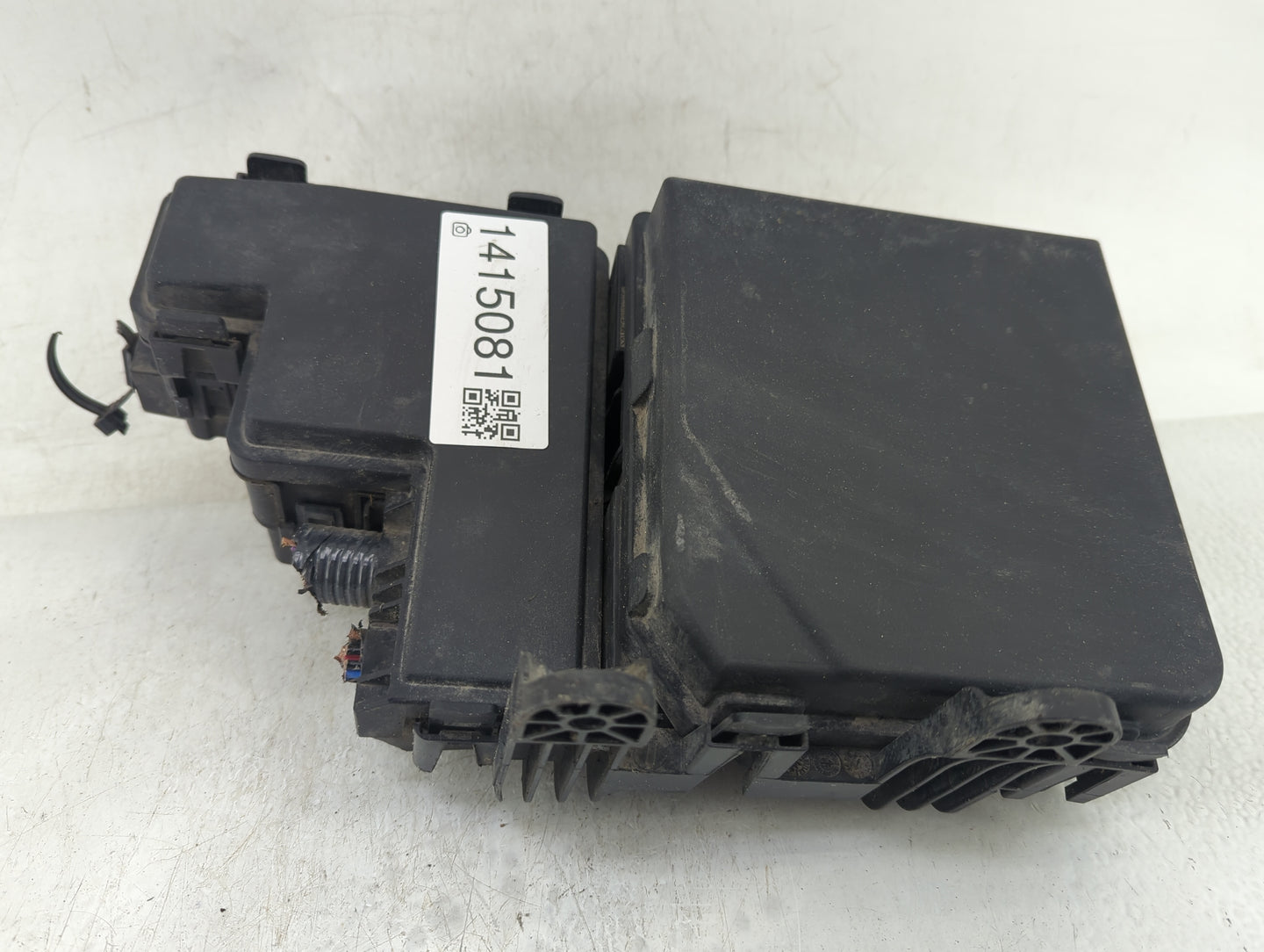 2014-2016 Nissan Rogue Fusebox Fuse Box Panel Relay Module Fits Fits 2014 2015 2016 OEM Used Auto Parts - Oemusedautoparts1.