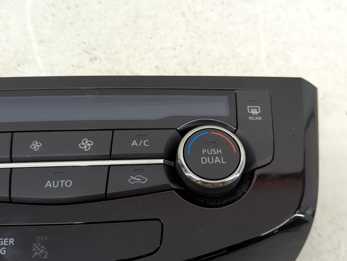 2014-2016 Nissan Rogue Climate Control Module Temperature AC/Heater Replacement P/N:27500 4BA0A Fits Fits 2014 2015 2016 OEM