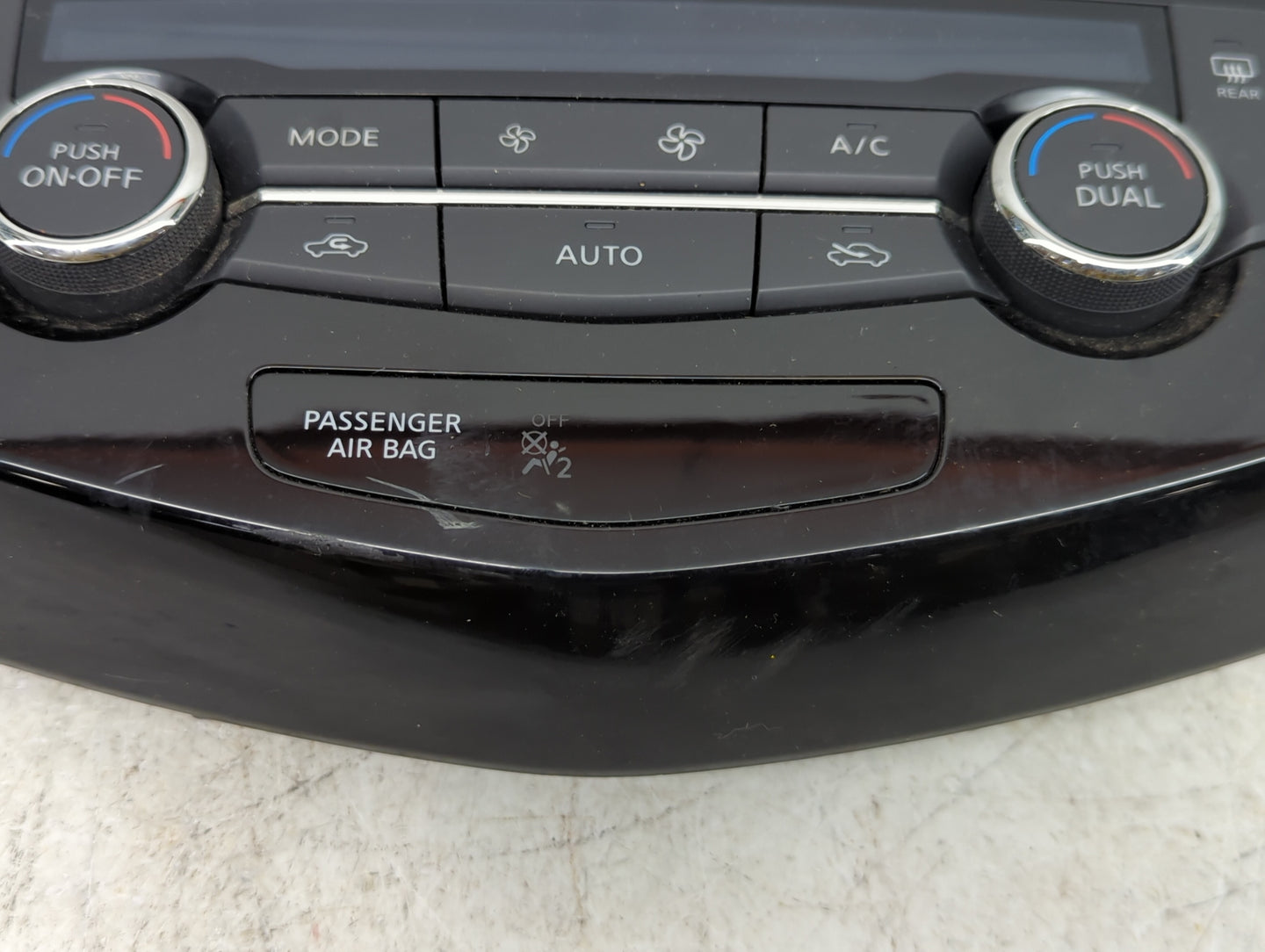 2014-2016 Nissan Rogue Climate Control Module Temperature AC/Heater Replacement P/N:27500 4BA0A Fits Fits 2014 2015 2016 OEM