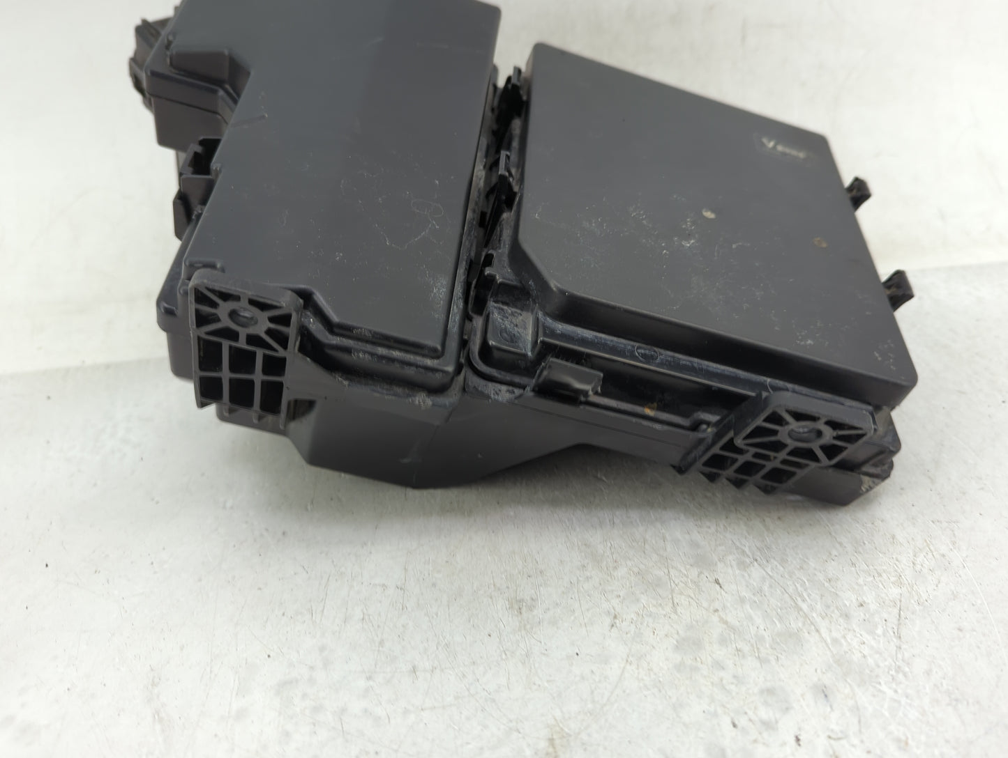 2012-2015 Nissan Rogue Fusebox Fuse Box Panel Relay Module P/N:284B6 JG03A Fits Fits 2012 2013 2014 2015 OEM Used Auto Parts