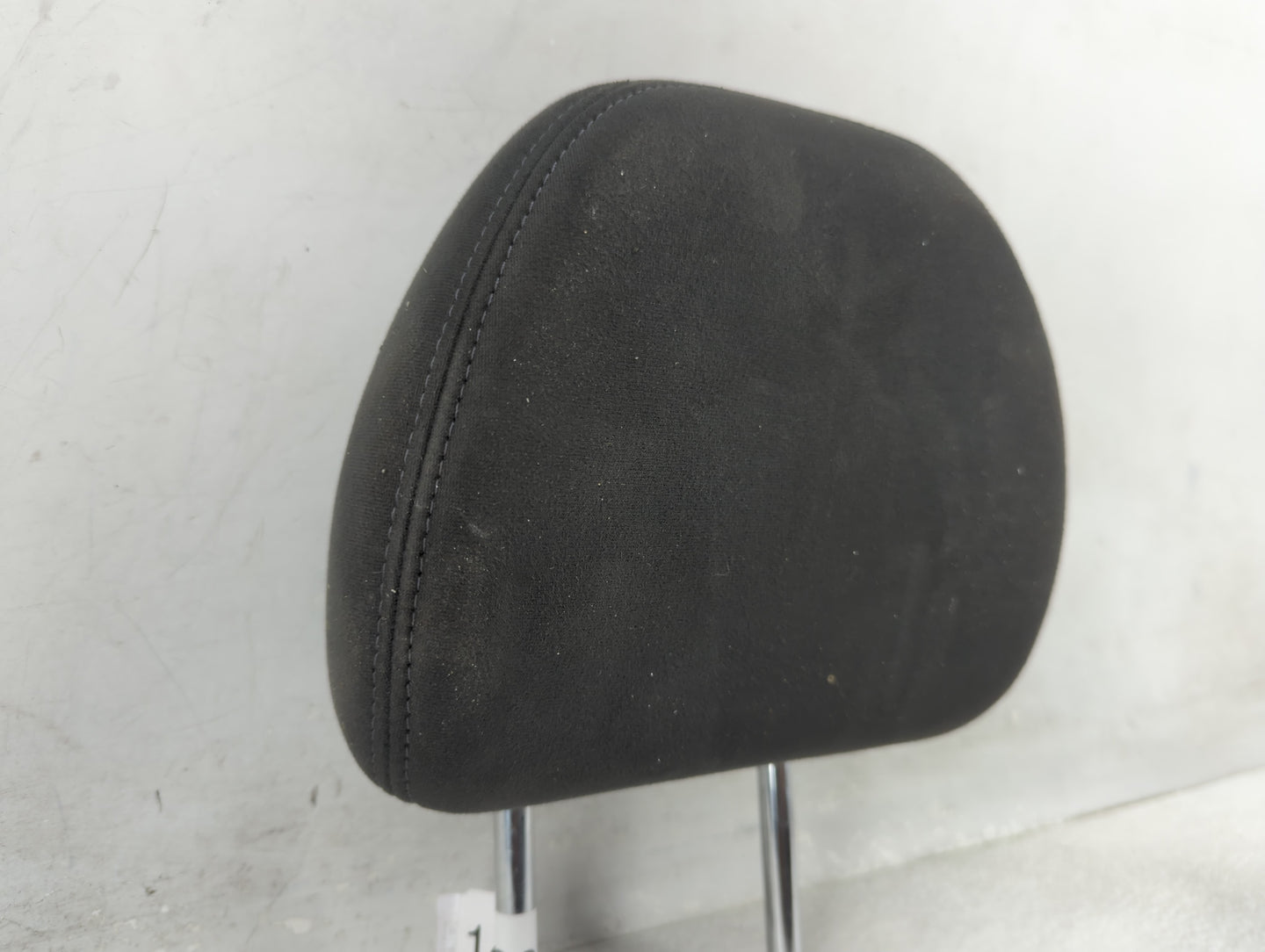 2015 Nissan Rogue Headrest Head Rest Rear Seat Fits OEM Used Auto Parts - Oemusedautoparts1.com