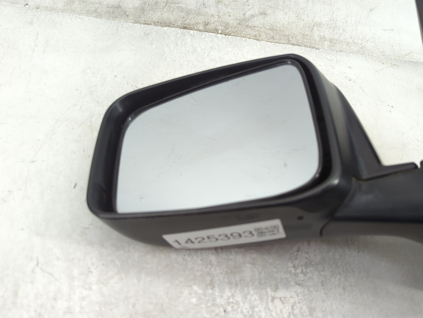 2008-2015 Nissan Rogue Driver Side View Mirror - Left Door Mirror OEM Used - Oemusedautoparts1.com