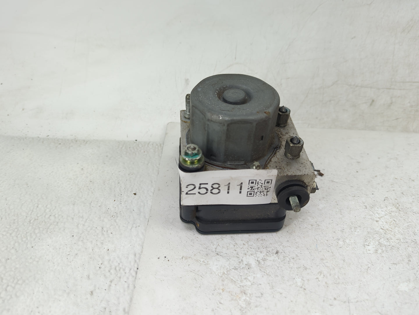 2015-2016 Nissan Rogue ABS Pump Control Module Replacement P/N:0265244941 476005HA0A Fits Fits 2015 2016 OEM Used Auto Parts