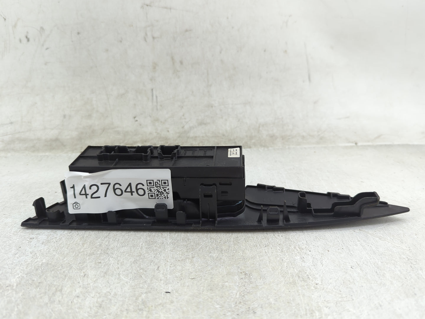 2014-2020 Nissan Rogue Master Power Window Switch Replacement Driver Side Left P/N:254014BA5A Fits OEM Used Auto Parts - Oem