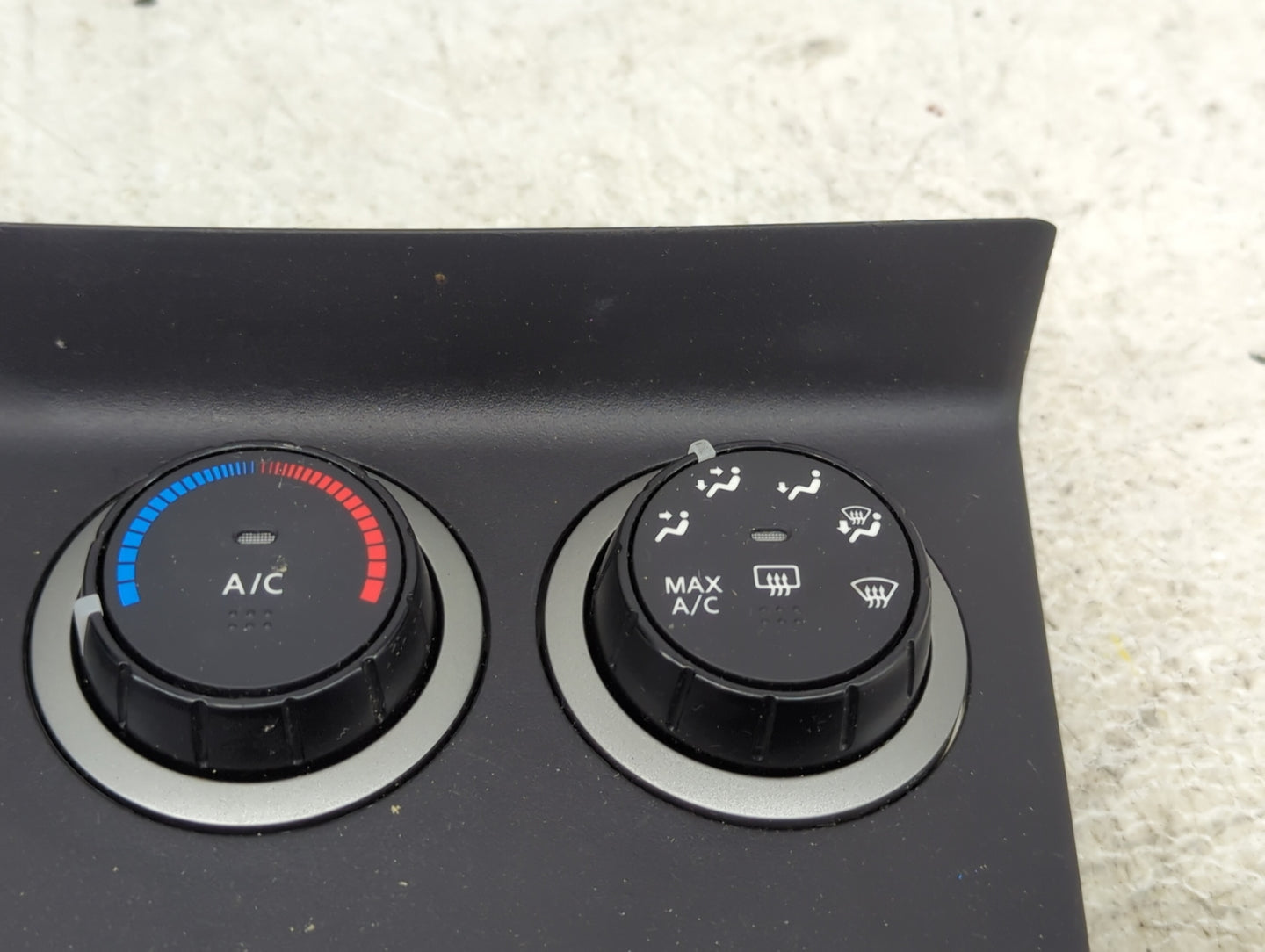 2011-2015 Nissan Rogue Climate Control Module Temperature AC/Heater Replacement P/N:27500 1VL0C 275001VL0C--A Fits OEM Used 