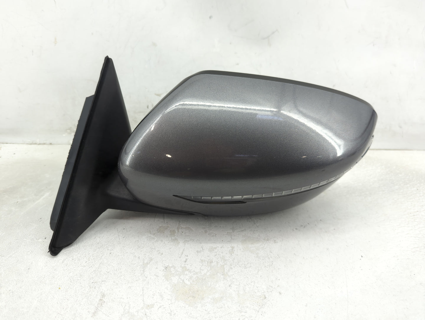 2014-2016 Nissan Rogue Driver Side View Mirror - Left Door Mirror OEM Used - Oemusedautoparts1.com