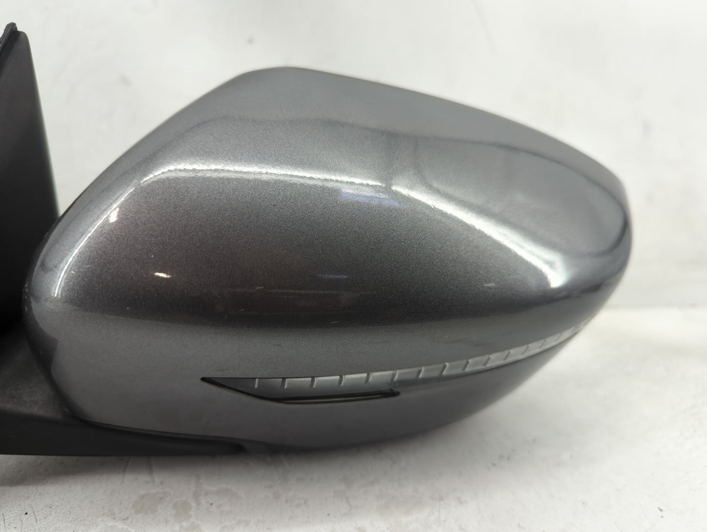 2014-2016 Nissan Rogue Driver Side View Mirror - Left Door Mirror OEM Used - Oemusedautoparts1.com