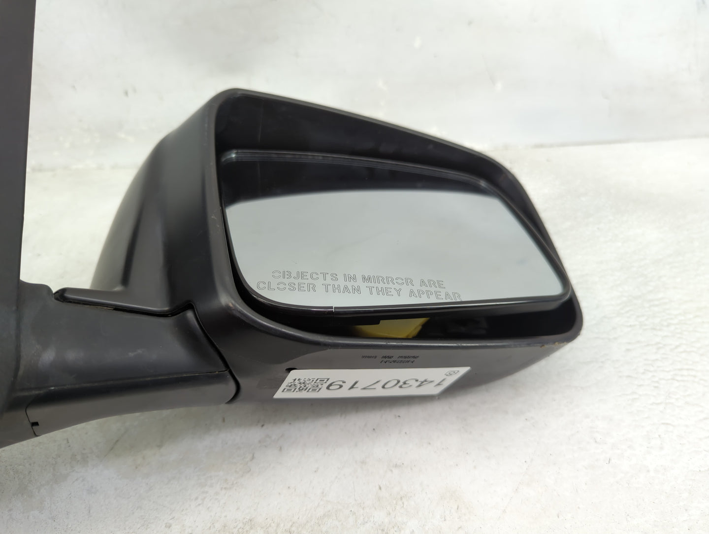 2008-2015 Nissan Rogue Passenger Side View Mirror - Right Door Mirror OEM Used - Oemusedautoparts1.com