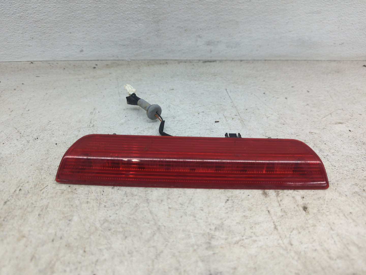 2015 Nissan Rogue Third Brake Light Tail Light Fits OEM Used Auto Parts - Oemusedautoparts1.com