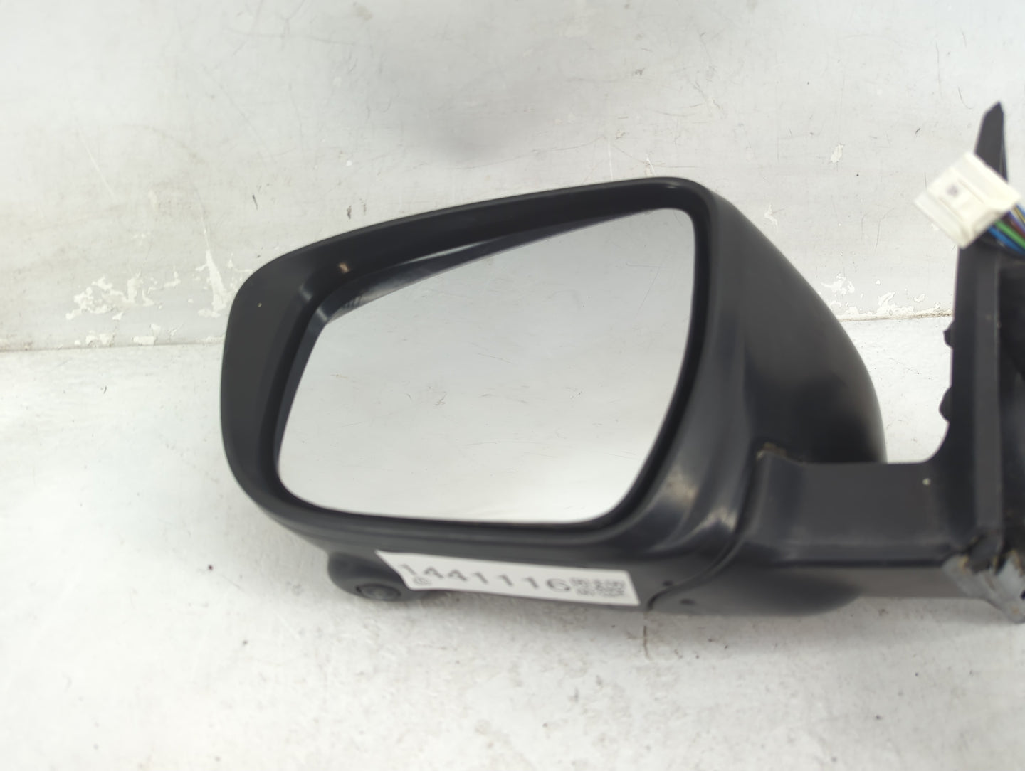 2014-2016 Nissan Rogue Driver Side View Mirror - Left Door Mirror OEM Used - Oemusedautoparts1.com