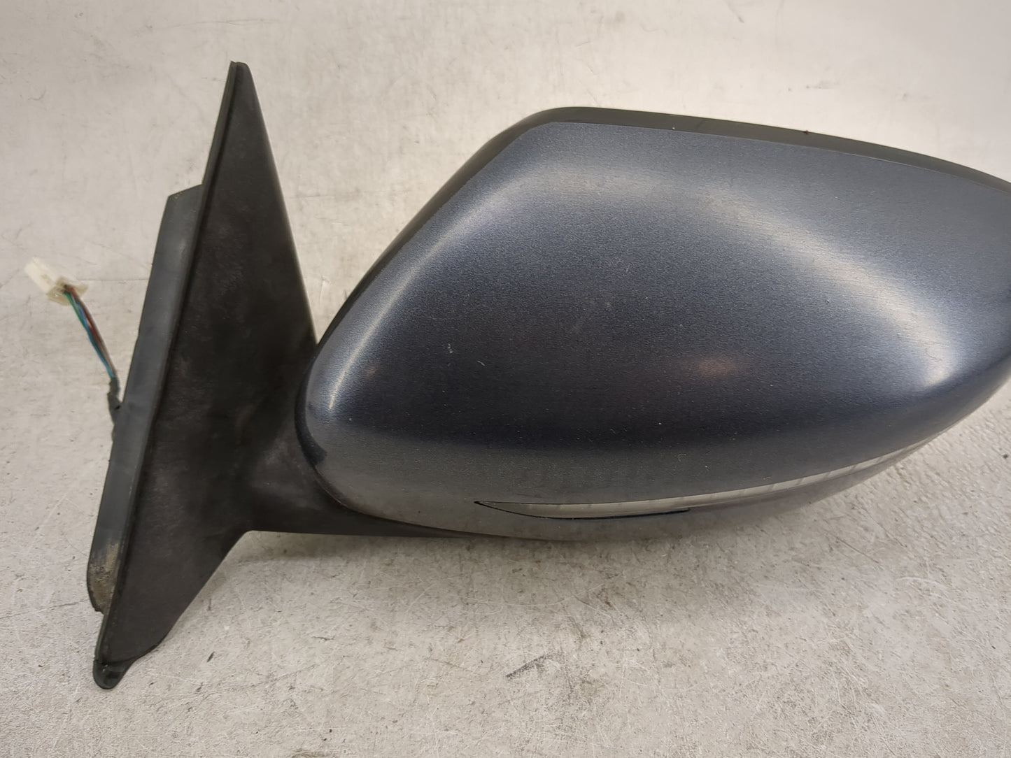 2014-2016 Nissan Rogue Driver Side View Mirror - Left Door Mirror OEM Used - Oemusedautoparts1.com