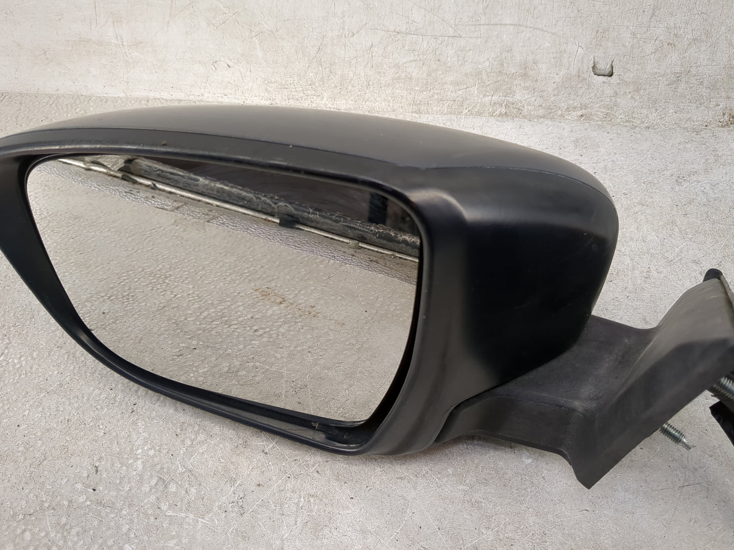 2014-2016 Nissan Rogue Driver Side View Mirror - Left Door Mirror OEM Used - Oemusedautoparts1.com