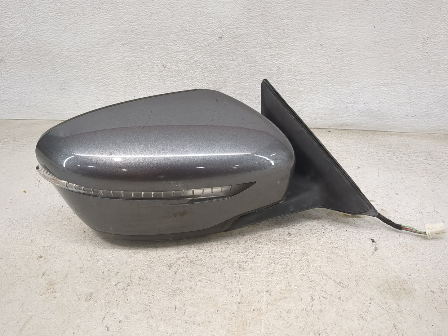 2014-2016 Nissan Rogue Passenger Side View Mirror - Right Door Mirror OEM Used - Oemusedautoparts1.com