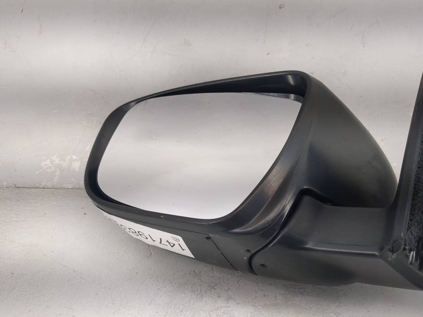 2014-2016 Nissan Rogue Driver Side View Mirror - Left Door Mirror OEM Used - Oemusedautoparts1.com