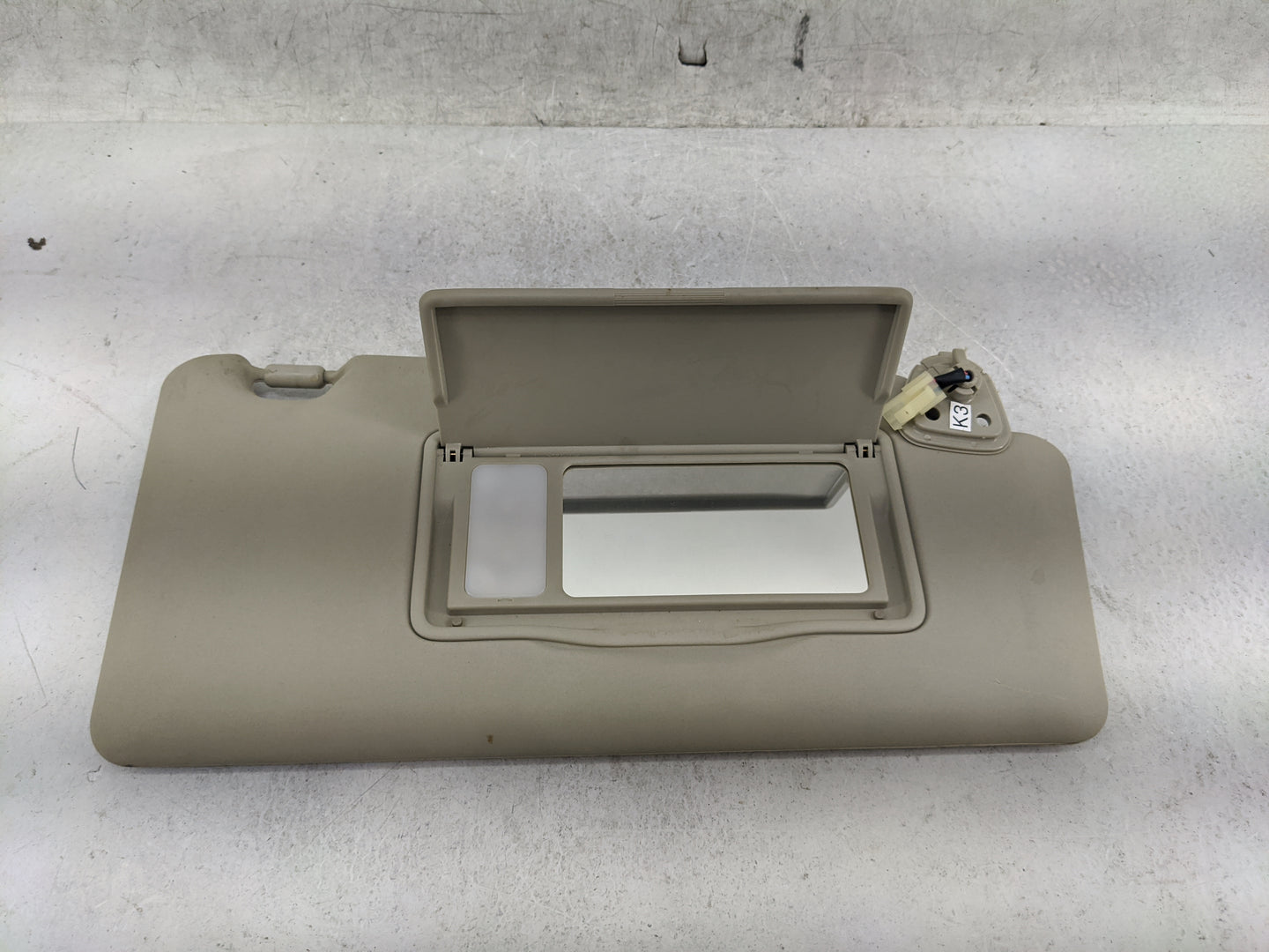 2008-2015 Nissan Rogue Sun Visor Shade Replacement Passenger Right Mirror Fits Fits 2008 2009 2010 2011 2012 2013 2014 2015 