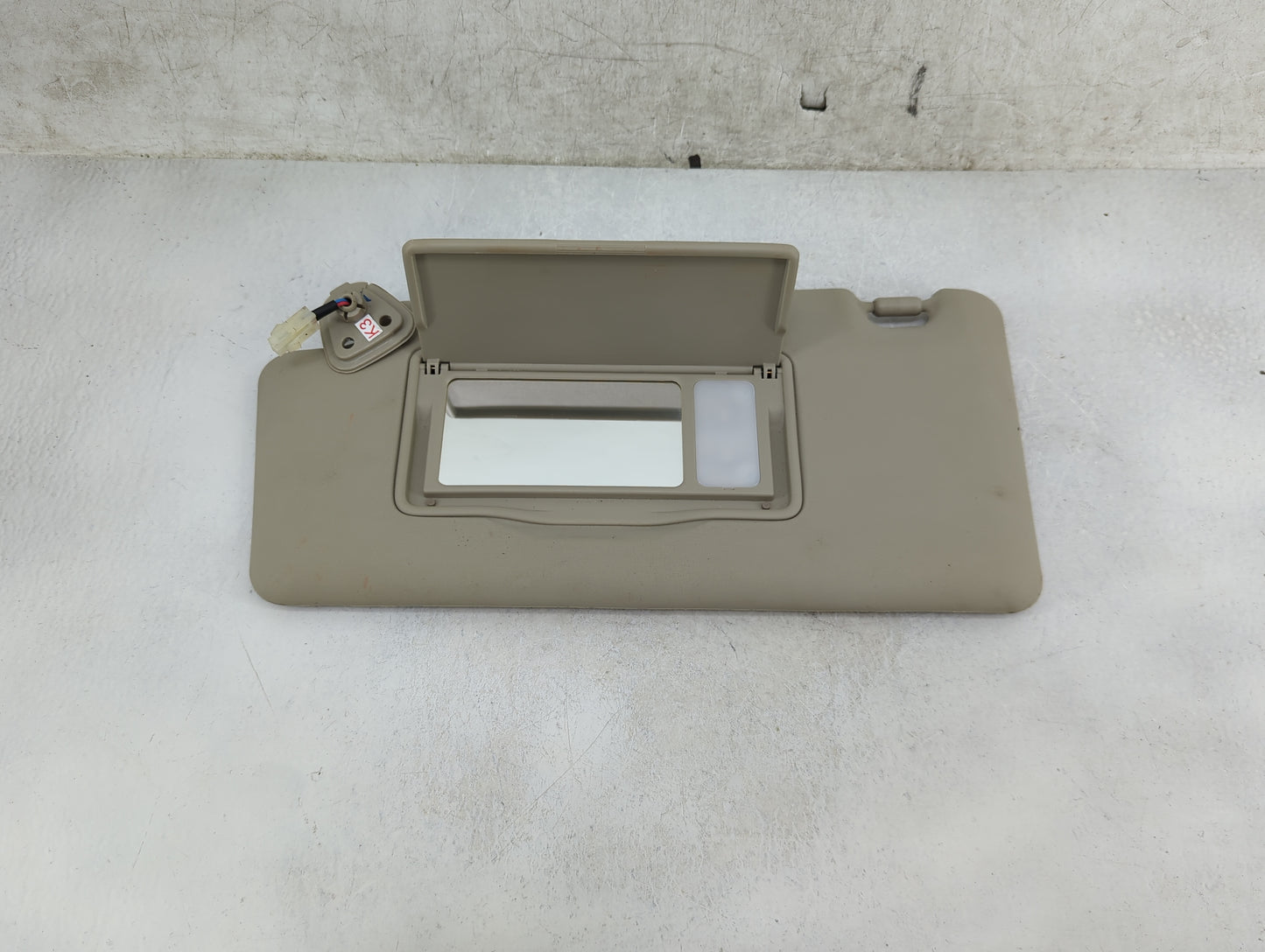 2011-2015 Nissan Rogue Sun Visor Shade Replacement Driver Left Mirror Fits Fits 2011 2012 2013 2014 2015 OEM Used Auto Parts