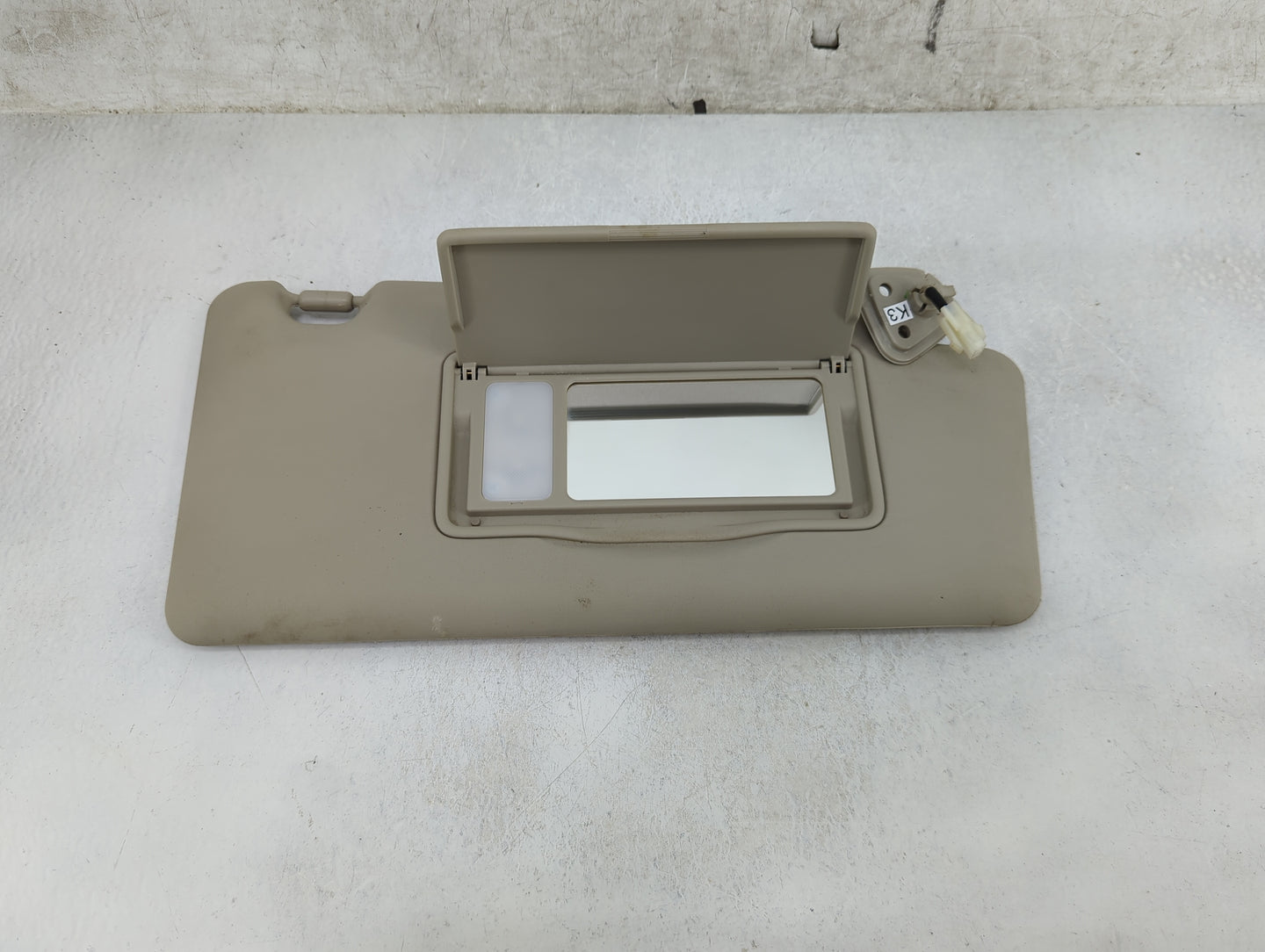 2008-2015 Nissan Rogue Sun Visor Shade Replacement Passenger Right Mirror Fits Fits 2008 2009 2010 2011 2012 2013 2014 2015 