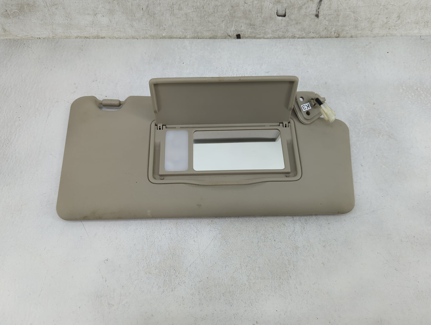 2008-2015 Nissan Rogue Sun Visor Shade Replacement Passenger Right Mirror Fits Fits 2008 2009 2010 2011 2012 2013 2014 2015 