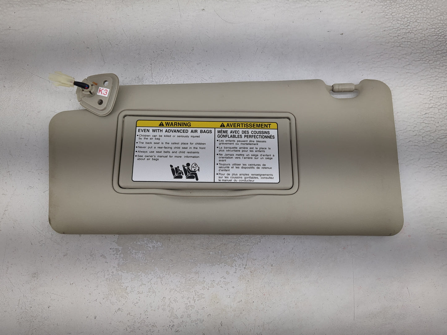 2015 Nissan Rogue Sun Visor Shade Replacement Driver Left Mirror Fits OEM Used Auto Parts - Oemusedautoparts1.com