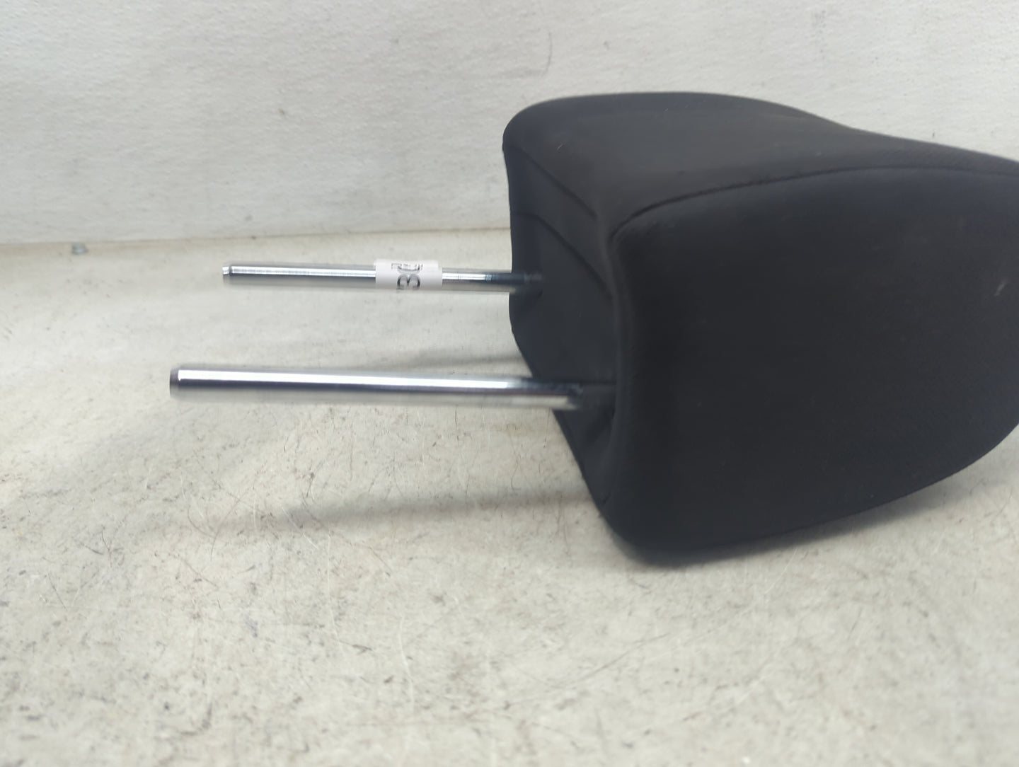 2015 Nissan Rogue Headrest Head Rest Front Driver Passenger Seat Fits OEM Used Auto Parts - Oemusedautoparts1.com