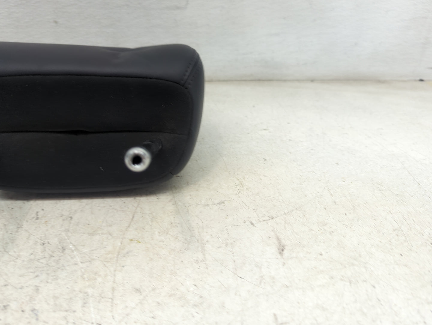 2015 Nissan Rogue Headrest Head Rest Front Driver Seat Black 1473122 - Oemusedautoparts1.com
