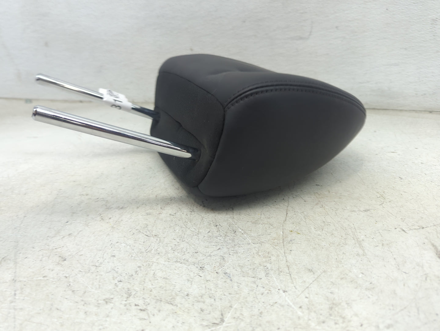 2015 Nissan Rogue Headrest Head Rest Front Driver Seat Black 1473122 - Oemusedautoparts1.com
