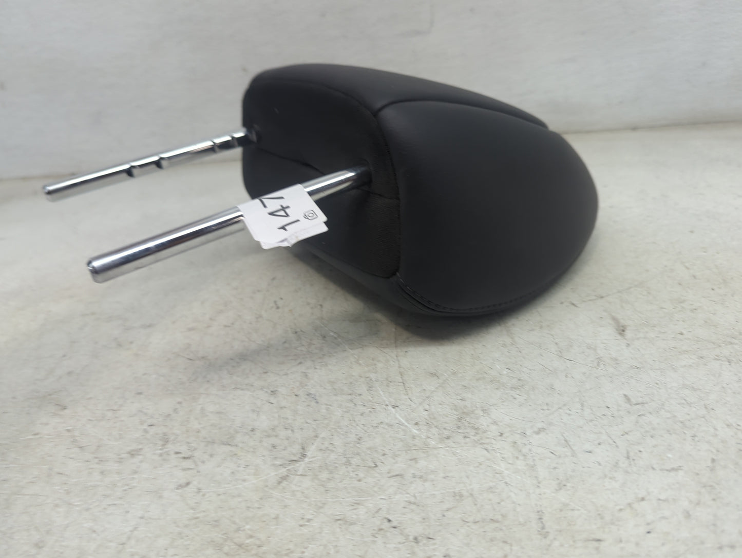 2015 Nissan Rogue Headrest Head Rest Front Driver Seat Black 1473122 - Oemusedautoparts1.com