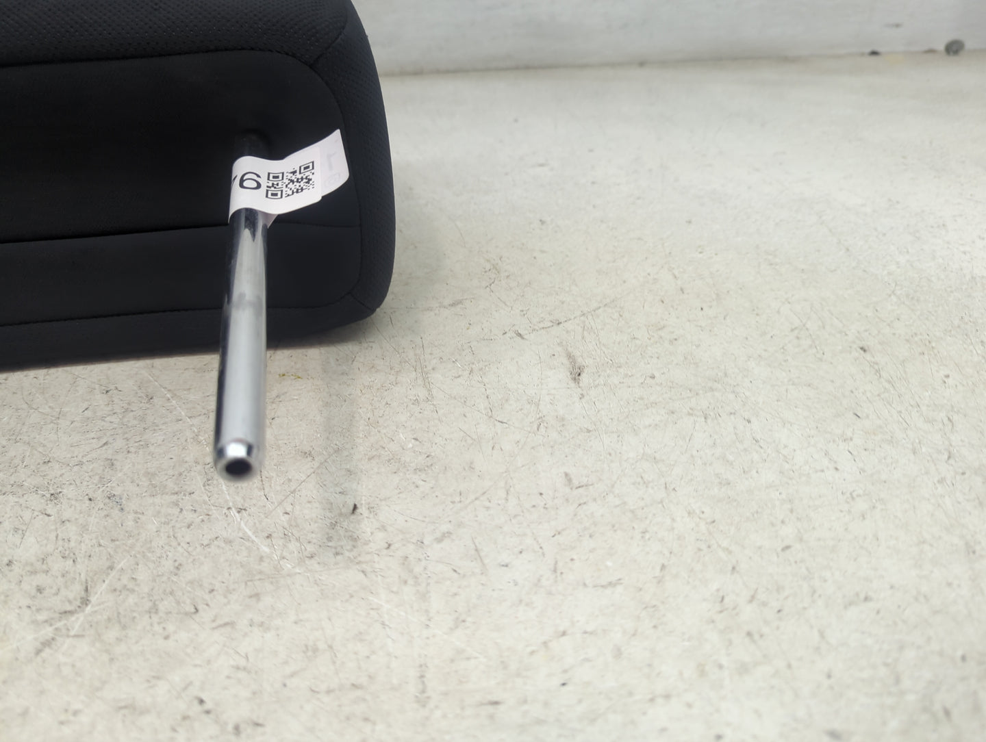 2015 Nissan Rogue Headrest Head Rest Front Driver Passenger Seat Fits OEM Used Auto Parts - Oemusedautoparts1.com