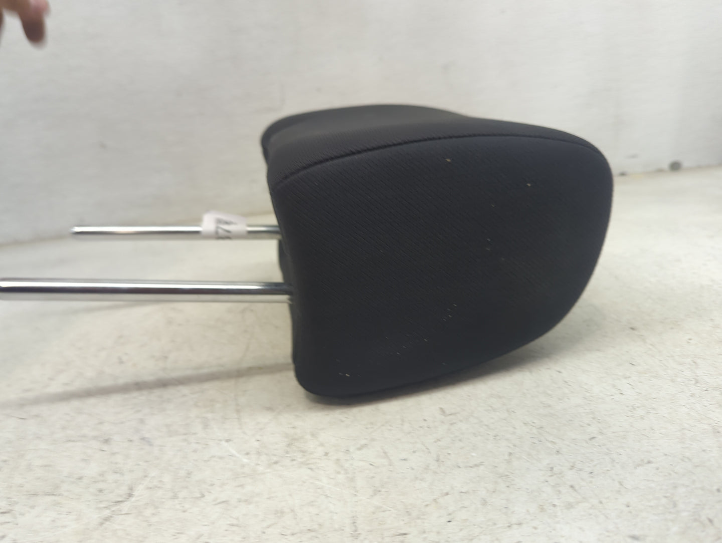 2015 Nissan Rogue Headrest Head Rest Front Driver Passenger Seat Fits OEM Used Auto Parts - Oemusedautoparts1.com