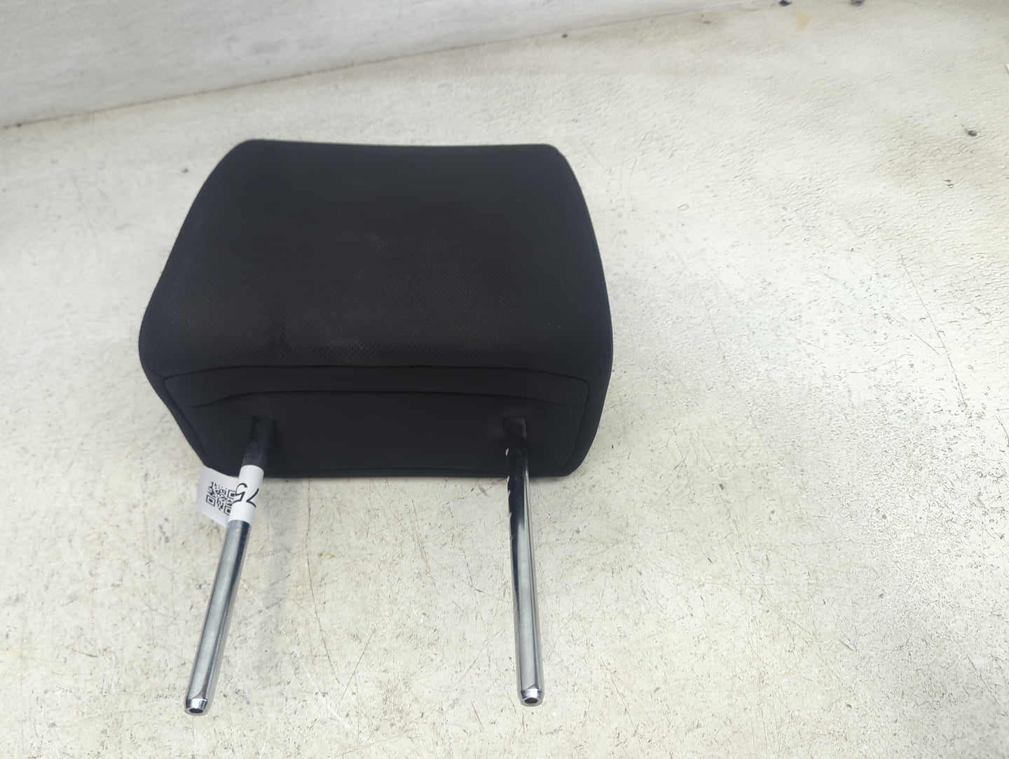2015 Nissan Rogue Headrest Head Rest Front Driver Passenger Seat Fits OEM Used Auto Parts - Oemusedautoparts1.com