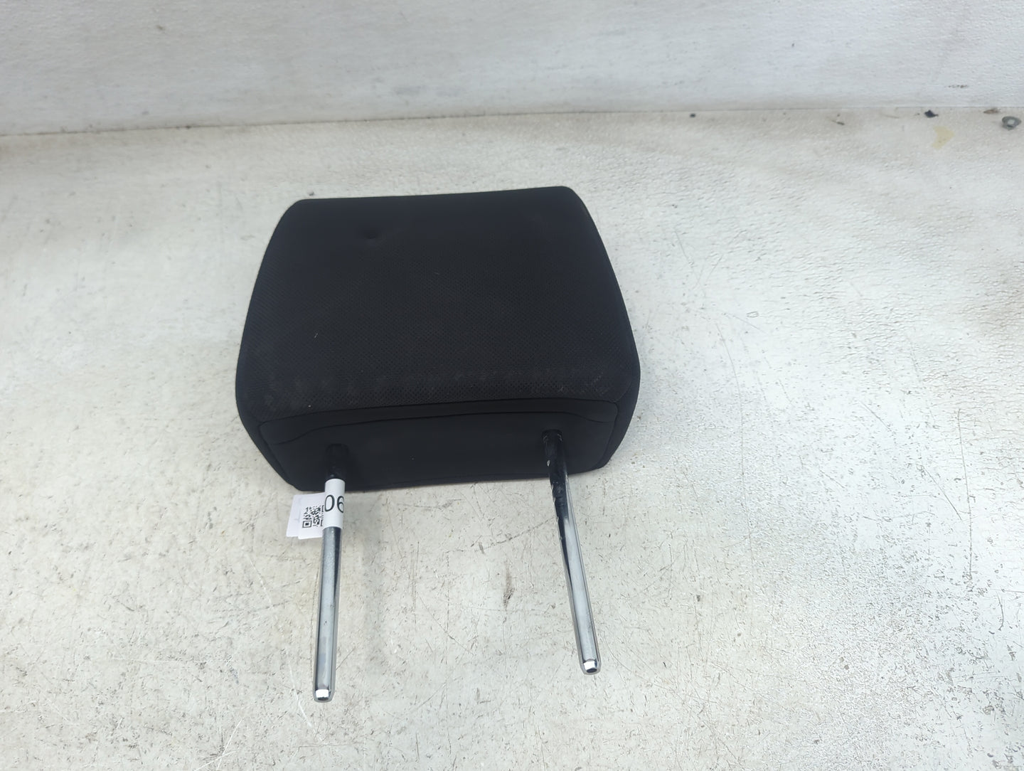 2015 Nissan Rogue Headrest Head Rest Front Driver Seat Black 1473902 - Oemusedautoparts1.com