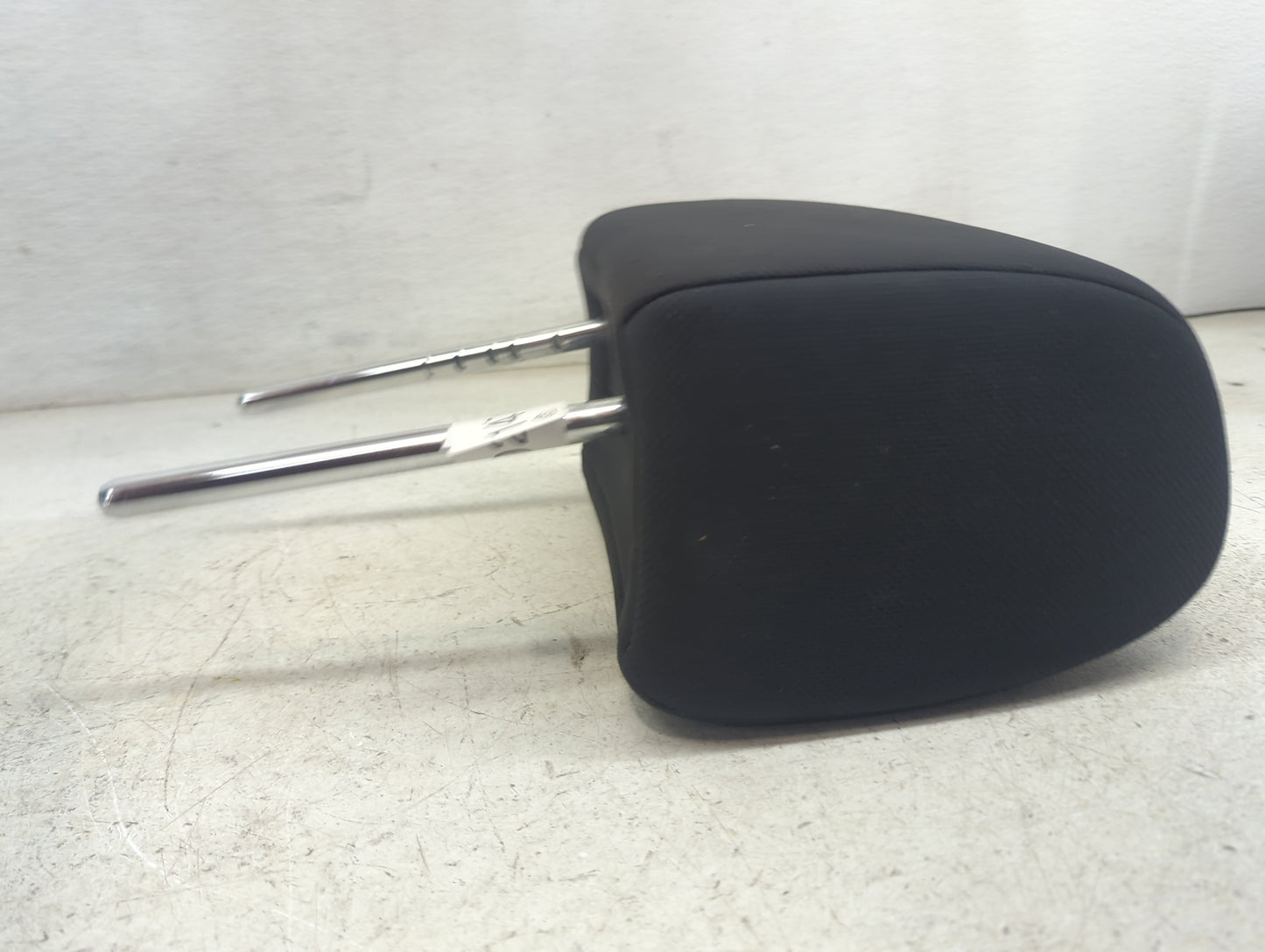 2015 Nissan Rogue Headrest Head Rest Front Driver Seat Black 1473902 - Oemusedautoparts1.com
