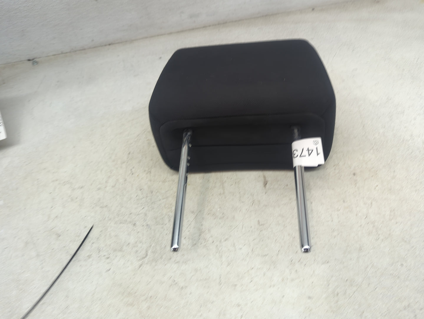 2015 Nissan Rogue Headrest Head Rest Front Driver Seat Black 1473902 - Oemusedautoparts1.com