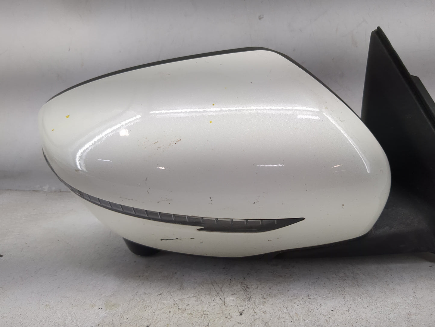 2015 Nissan Rogue Passenger Side View Mirror - Right Door Mirror OEM Used - Oemusedautoparts1.com