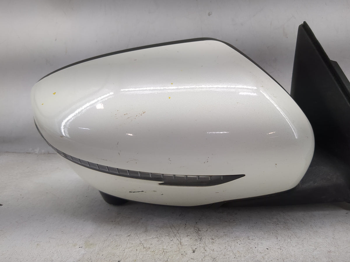2015 Nissan Rogue Passenger Side View Mirror - Right Door Mirror OEM Used - Oemusedautoparts1.com