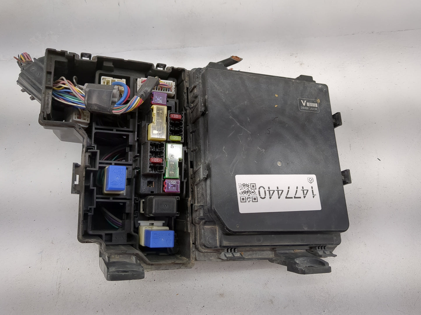2012-2015 Nissan Rogue Fusebox Fuse Box Panel Relay Module P/N:284B6-JG31A 1VX0A Fits Fits 2012 2013 2014 2015 OEM Used Auto