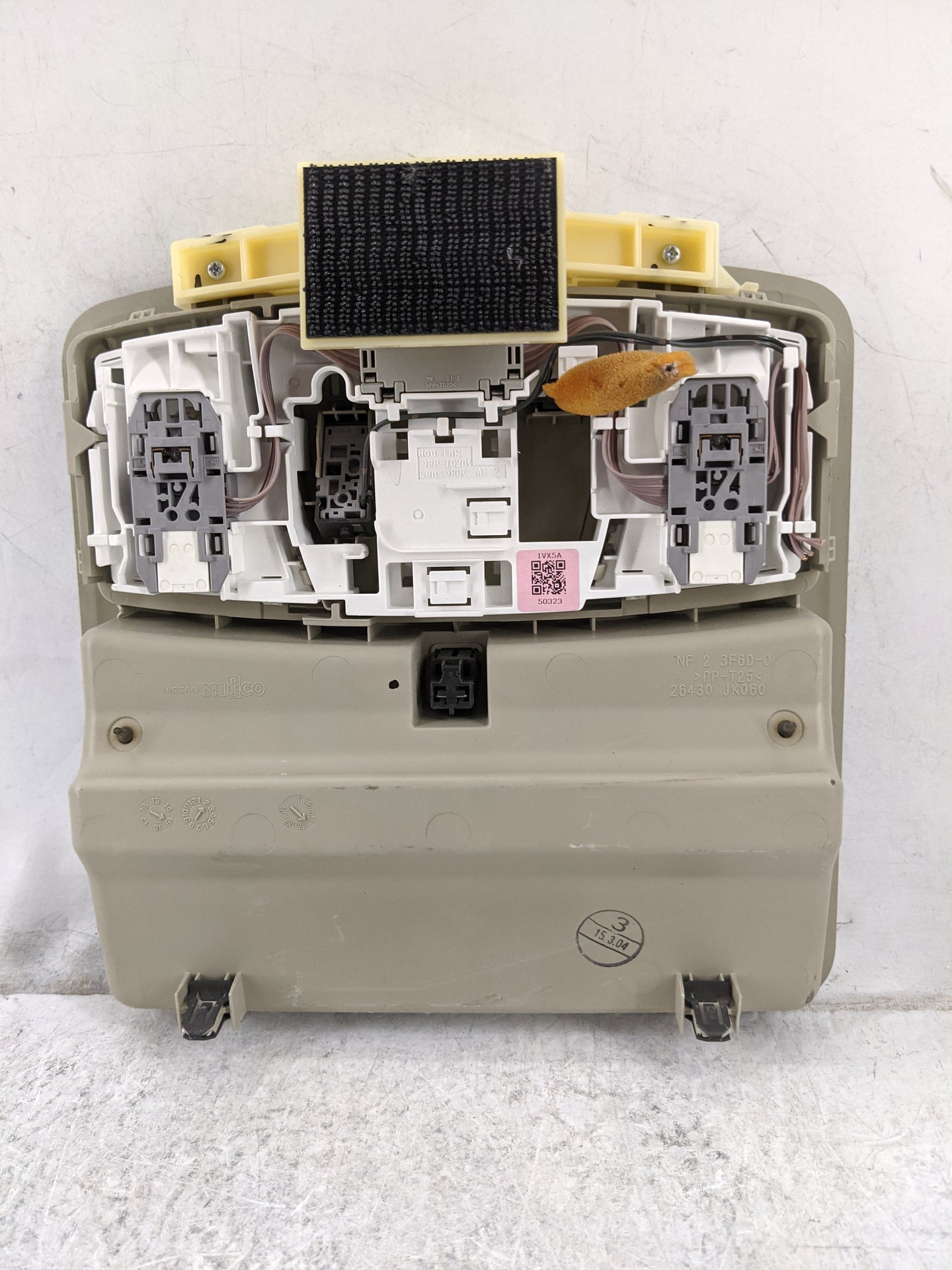2015 Nissan Rogue Overhead Roof Console Tan 1478178 - Oemusedautoparts1.com