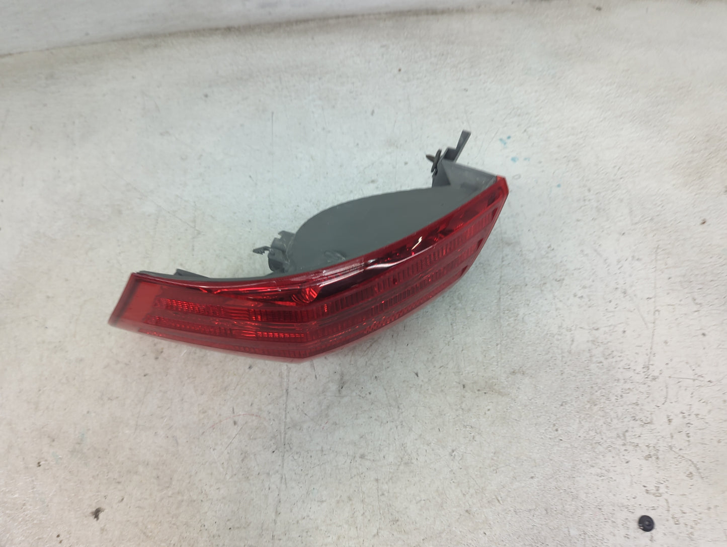 2008-2015 Nissan Rogue Tail Light Assembly Driver Left OEM Fits Fits 2008 2009 2010 2011 2012 2013 2014 2015 OEM Used Auto P