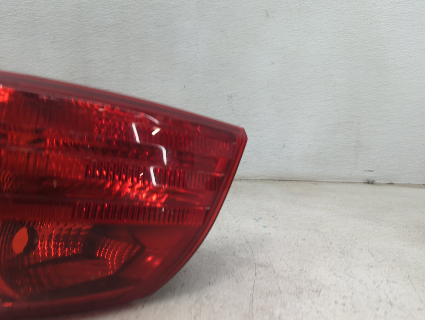 2008-2015 Nissan Rogue Tail Light Assembly Driver Left OEM Fits Fits 2008 2009 2010 2011 2012 2013 2014 2015 OEM Used Auto P