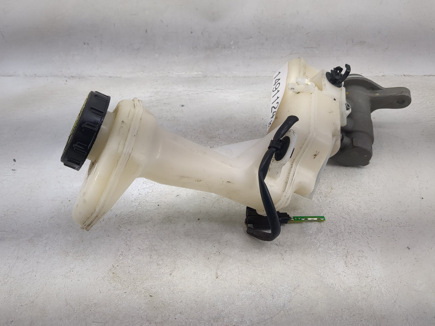 2015-2020 Nissan Rogue Brake Master Cylinder 1491124 - Oemusedautoparts1.com
