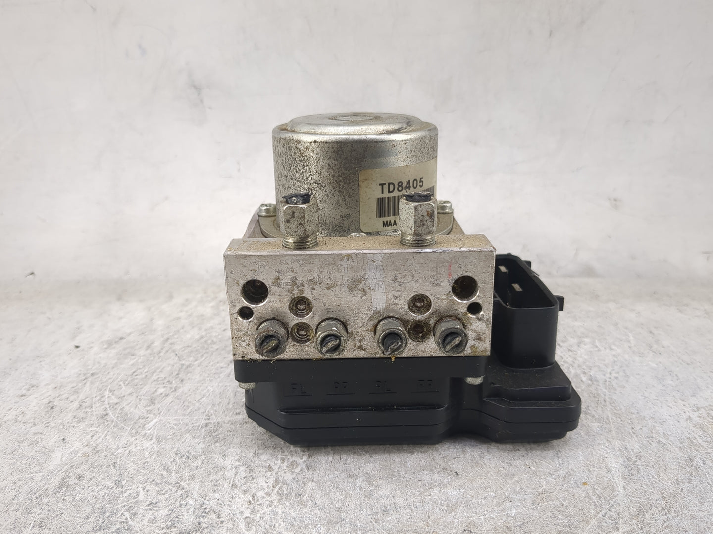 2012-2015 Nissan Rogue ABS Pump Control Module Replacement P/N:476608405 TD8405, MAA N 55182020 Fits Fits 2012 2013 2014 201