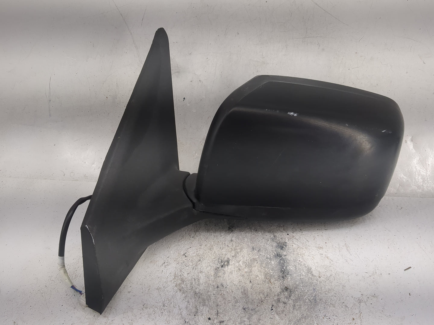 2008-2015 Nissan Rogue Driver Side View Mirror - Left Door Mirror OEM Used - Oemusedautoparts1.com