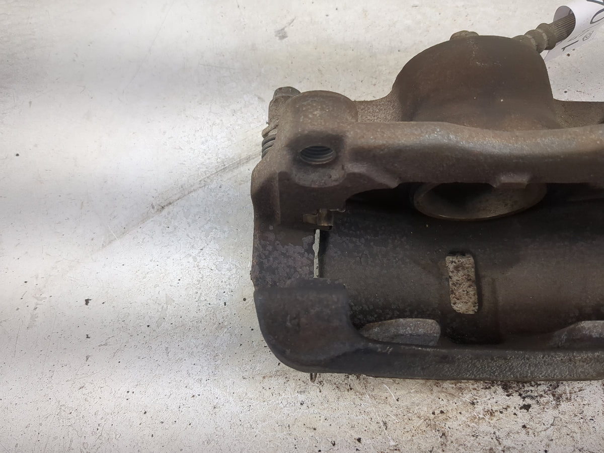 2015-2016 Nissan Rogue Front Driver Left Brake Caliper - Oemusedautoparts1.com